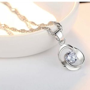 Women round Crystal gold filled necklace 21"